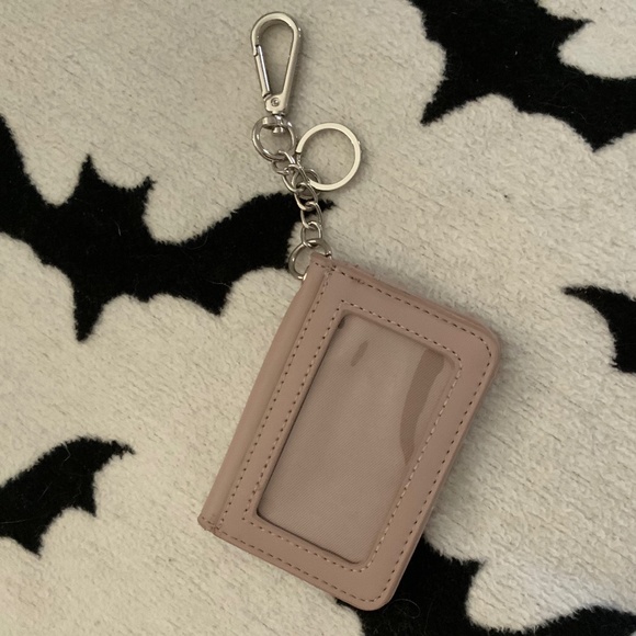 Small brand new Steve Madden ID card keychain - Picture 2 of 3